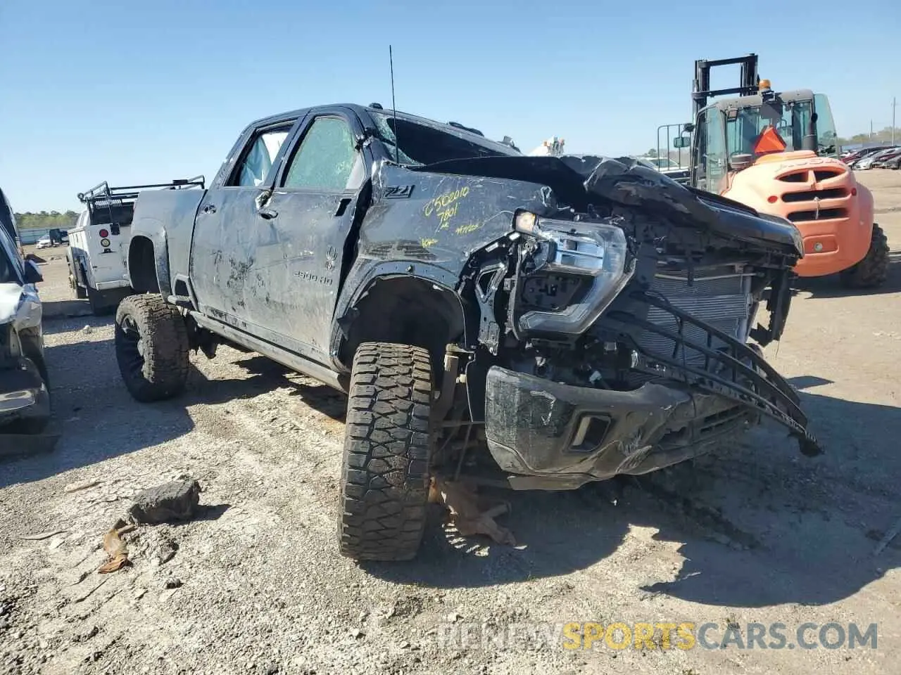 4 Photograph of a damaged car 2GC4YPEY6R1217801 CHEVROLET ALL Models 2024