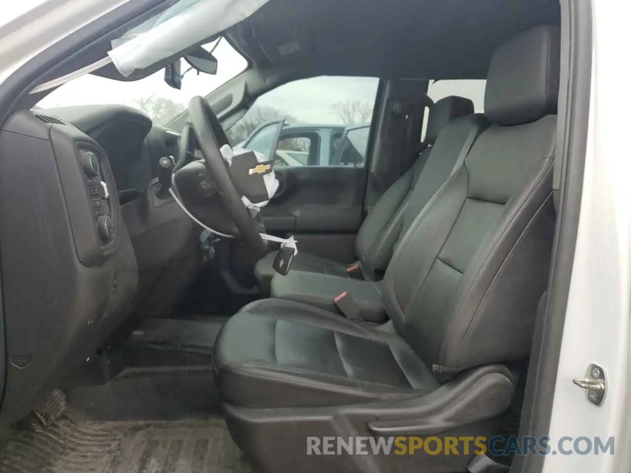 7 Photograph of a damaged car 2GCUDAED1R1136744 CHEVROLET All Models 2024