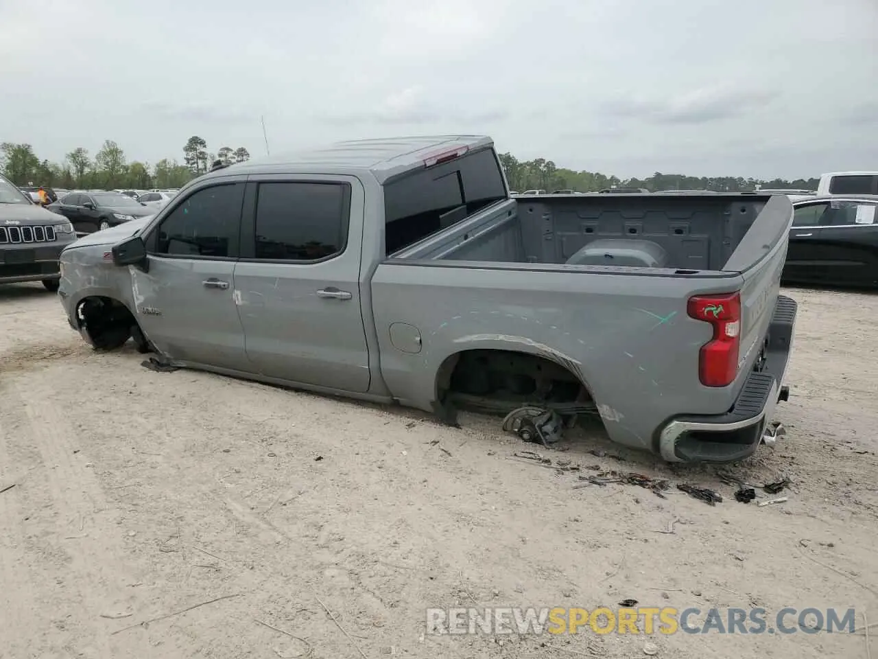 2 Photograph of a damaged car 2GCUDDED6R1253219 CHEVROLET ALL Models 2024
