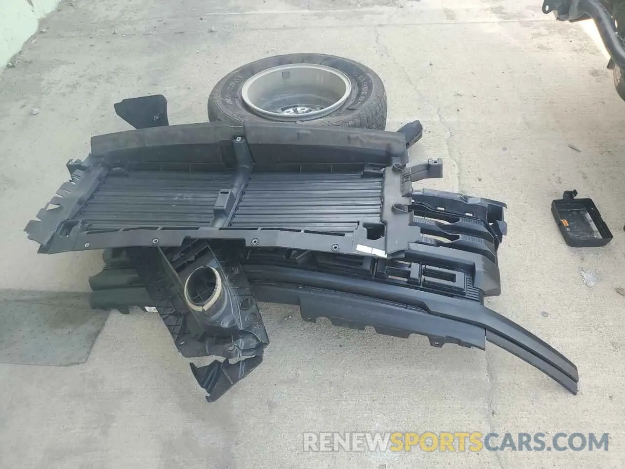 12 Photograph of a damaged car 3GCNAAED6RG374612 CHEVROLET ALL Models 2024