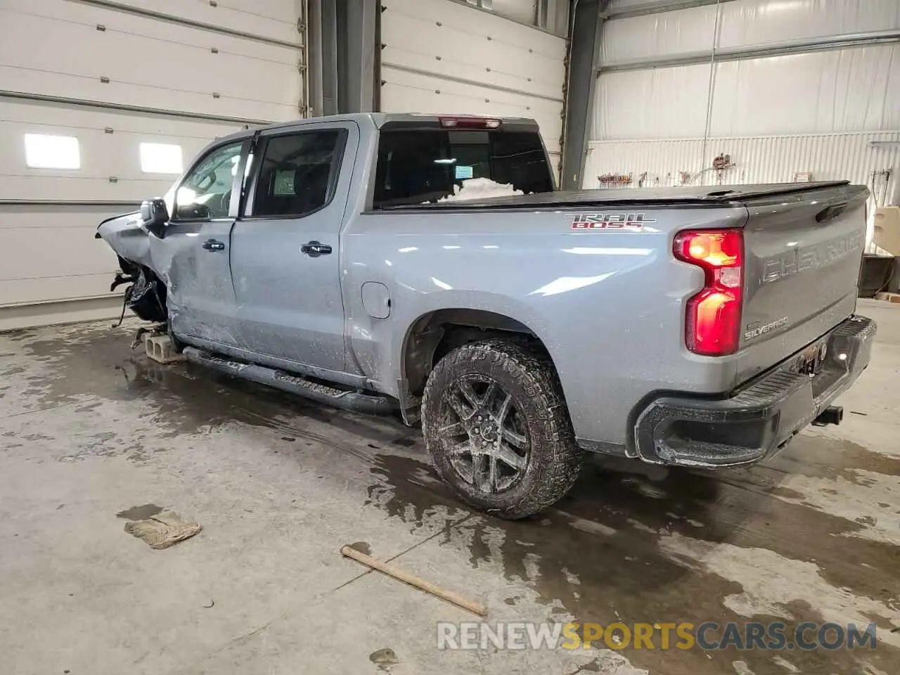 2 Photograph of a damaged car 3GCUDFE83RG360489 CHEVROLET ALL Models 2024