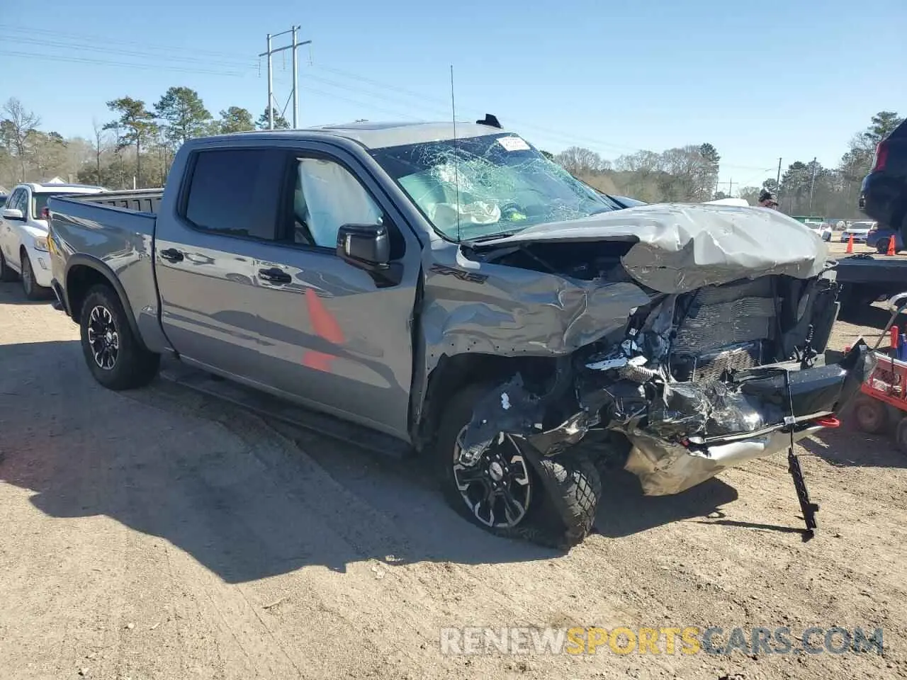 4 Photograph of a damaged car 3GCUDHE84RG240440 CHEVROLET ALL Models 2024