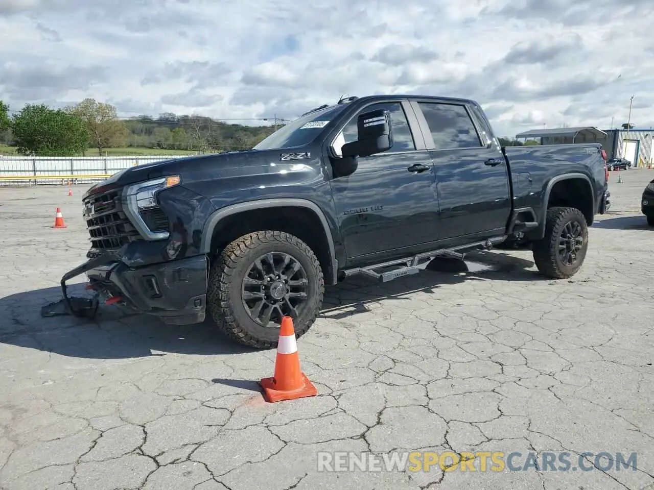 1 Photograph of a damaged car 2GC4KNEY5S1107673 CHEVROLET ALL Models 2025