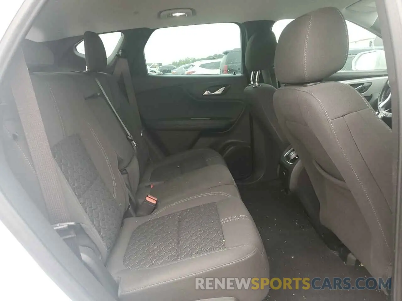 11 Photograph of a damaged car 3GNKBARA8KS697621 CHEVROLET BLAZER 2019