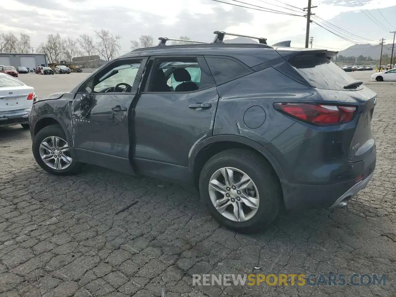 2 Photograph of a damaged car 3GNKBBRA1KS675398 CHEVROLET BLAZER 2019