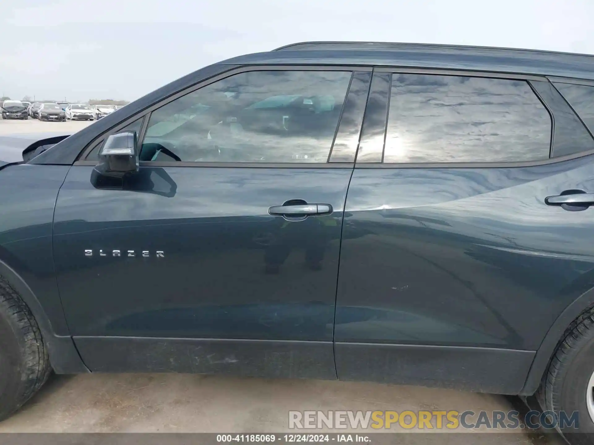 13 Photograph of a damaged car 3GNKBBRA2KS694087 CHEVROLET BLAZER 2019