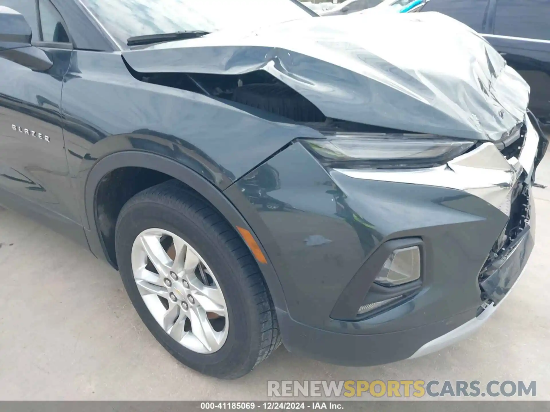 16 Photograph of a damaged car 3GNKBBRA2KS694087 CHEVROLET BLAZER 2019