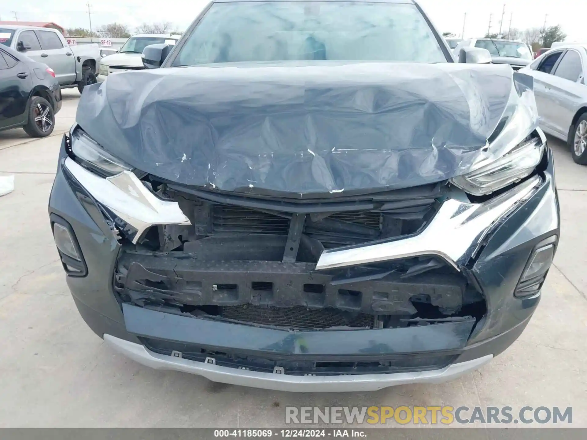 6 Photograph of a damaged car 3GNKBBRA2KS694087 CHEVROLET BLAZER 2019