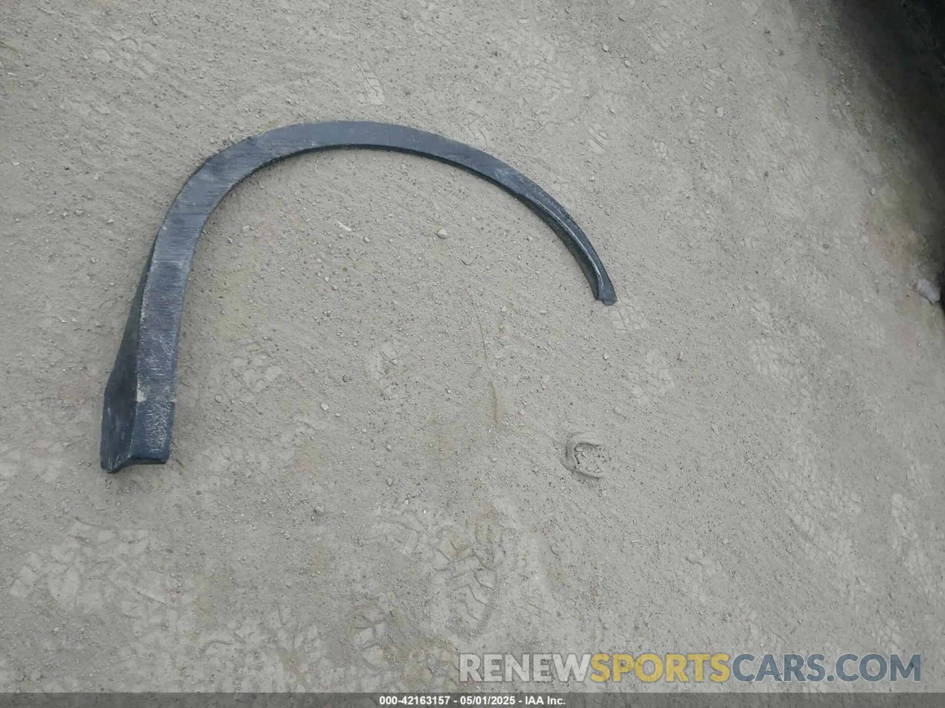 12 Photograph of a damaged car 3GNKBBRA3KS591941 CHEVROLET BLAZER 2019