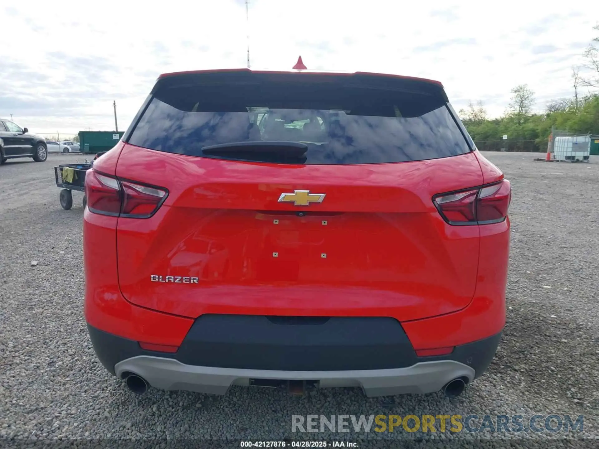 16 Photograph of a damaged car 3GNKBBRA3KS685012 CHEVROLET BLAZER 2019