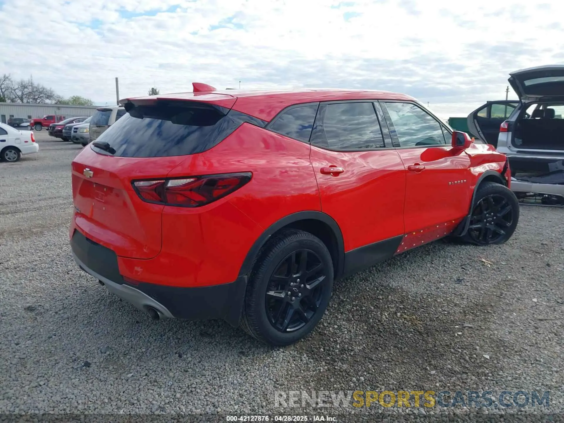 4 Photograph of a damaged car 3GNKBBRA3KS685012 CHEVROLET BLAZER 2019