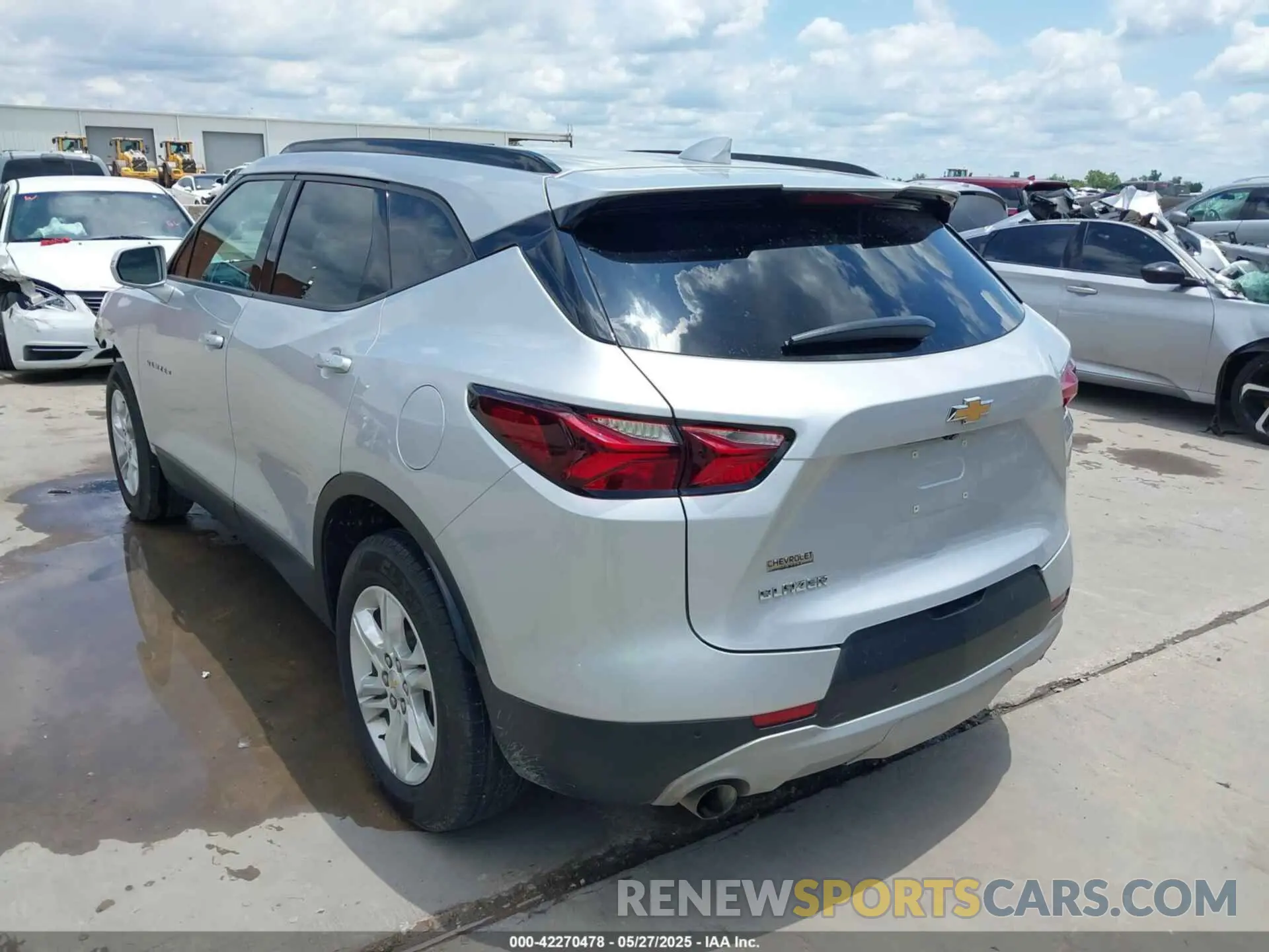 3 Photograph of a damaged car 3GNKBBRA3KS698858 CHEVROLET BLAZER 2019