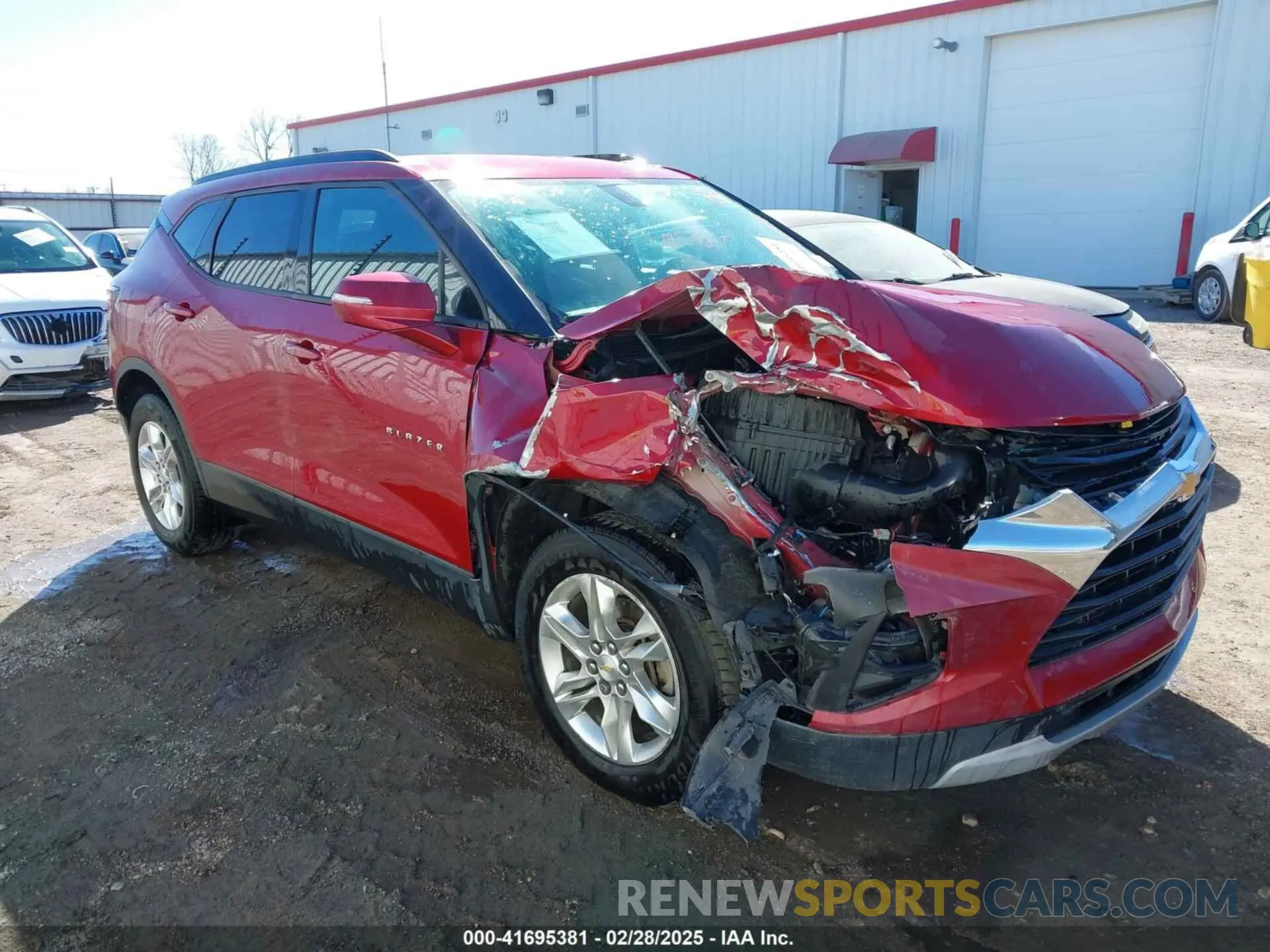 1 Photograph of a damaged car 3GNKBBRA4KS586828 CHEVROLET BLAZER 2019