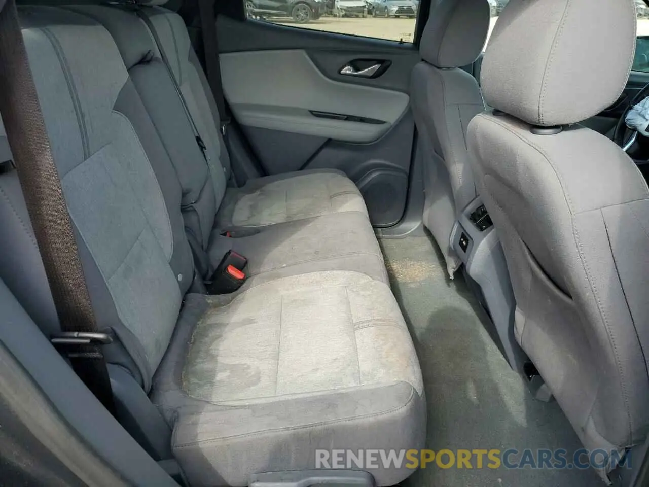 11 Photograph of a damaged car 3GNKBBRA4KS693569 CHEVROLET BLAZER 2019