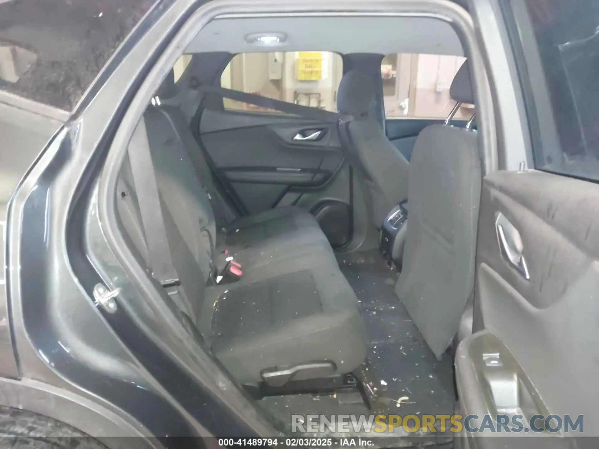 8 Photograph of a damaged car 3GNKBBRA4KS698111 CHEVROLET BLAZER 2019