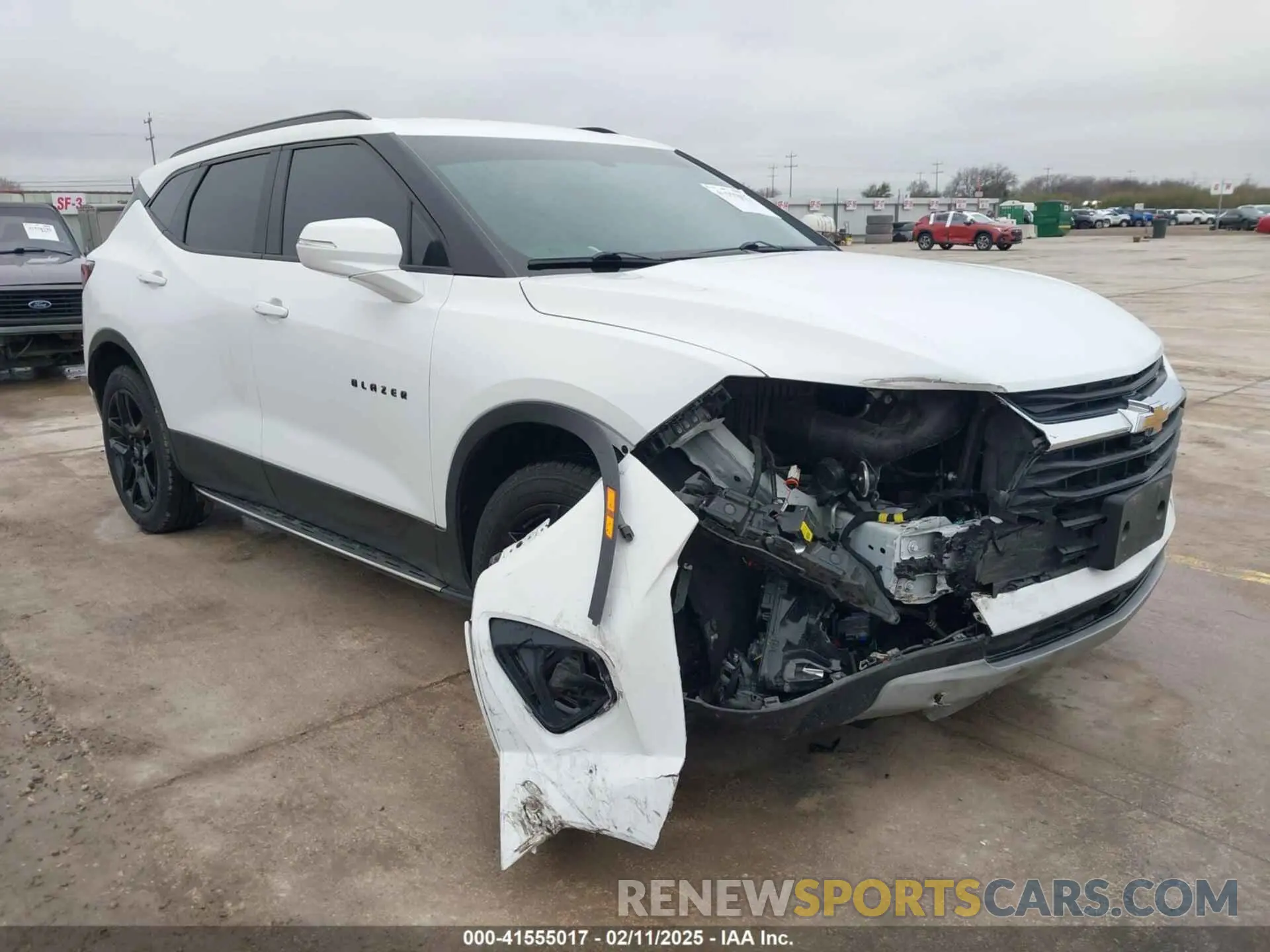1 Photograph of a damaged car 3GNKBBRA4KS703680 CHEVROLET BLAZER 2019