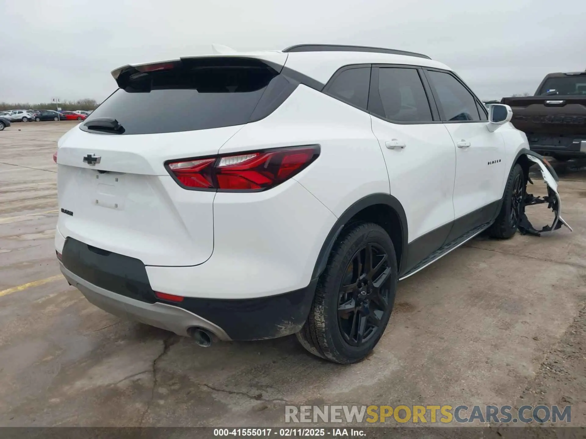 4 Photograph of a damaged car 3GNKBBRA4KS703680 CHEVROLET BLAZER 2019