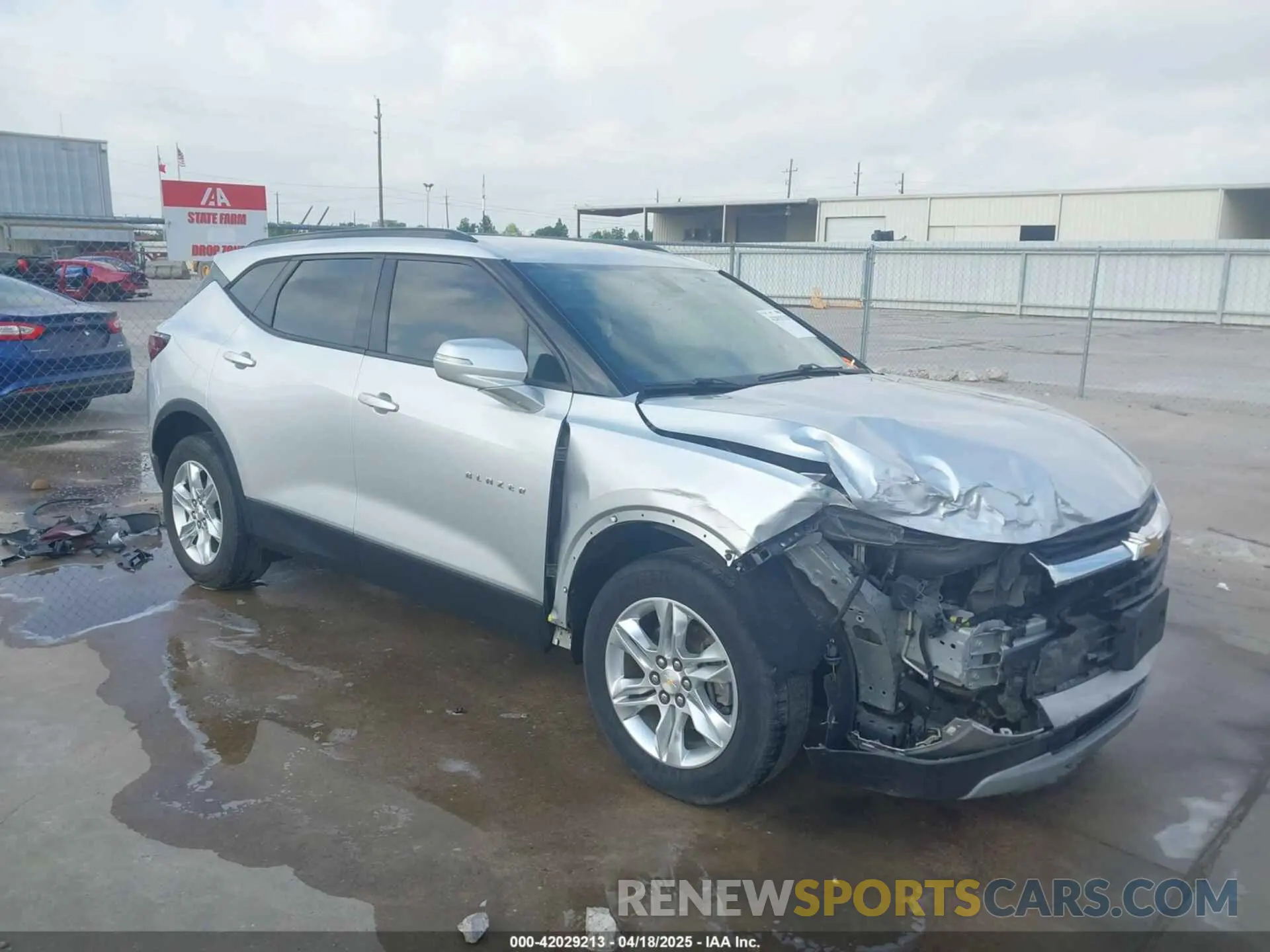 1 Photograph of a damaged car 3GNKBBRA5KS657132 CHEVROLET BLAZER 2019