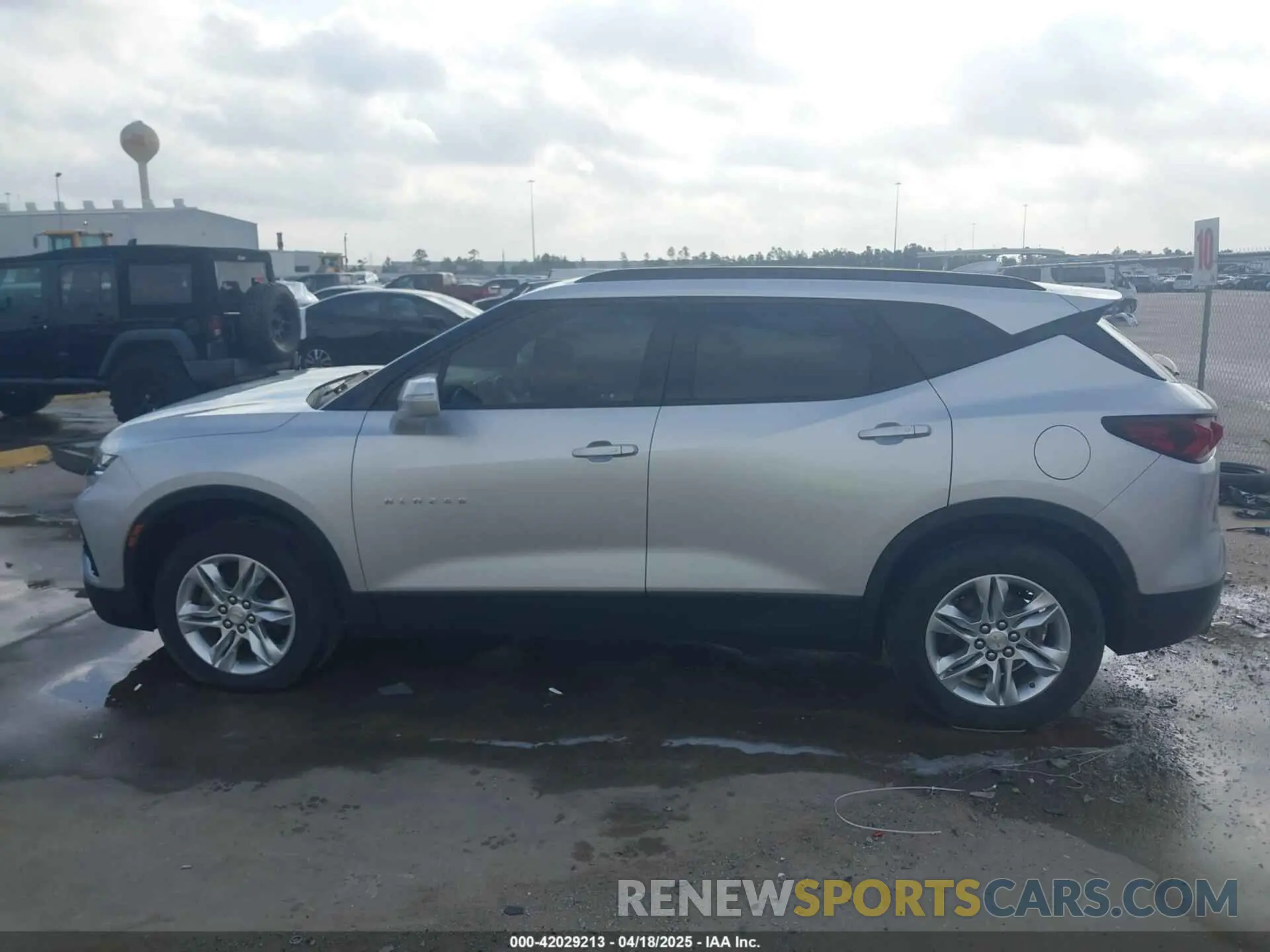 15 Photograph of a damaged car 3GNKBBRA5KS657132 CHEVROLET BLAZER 2019