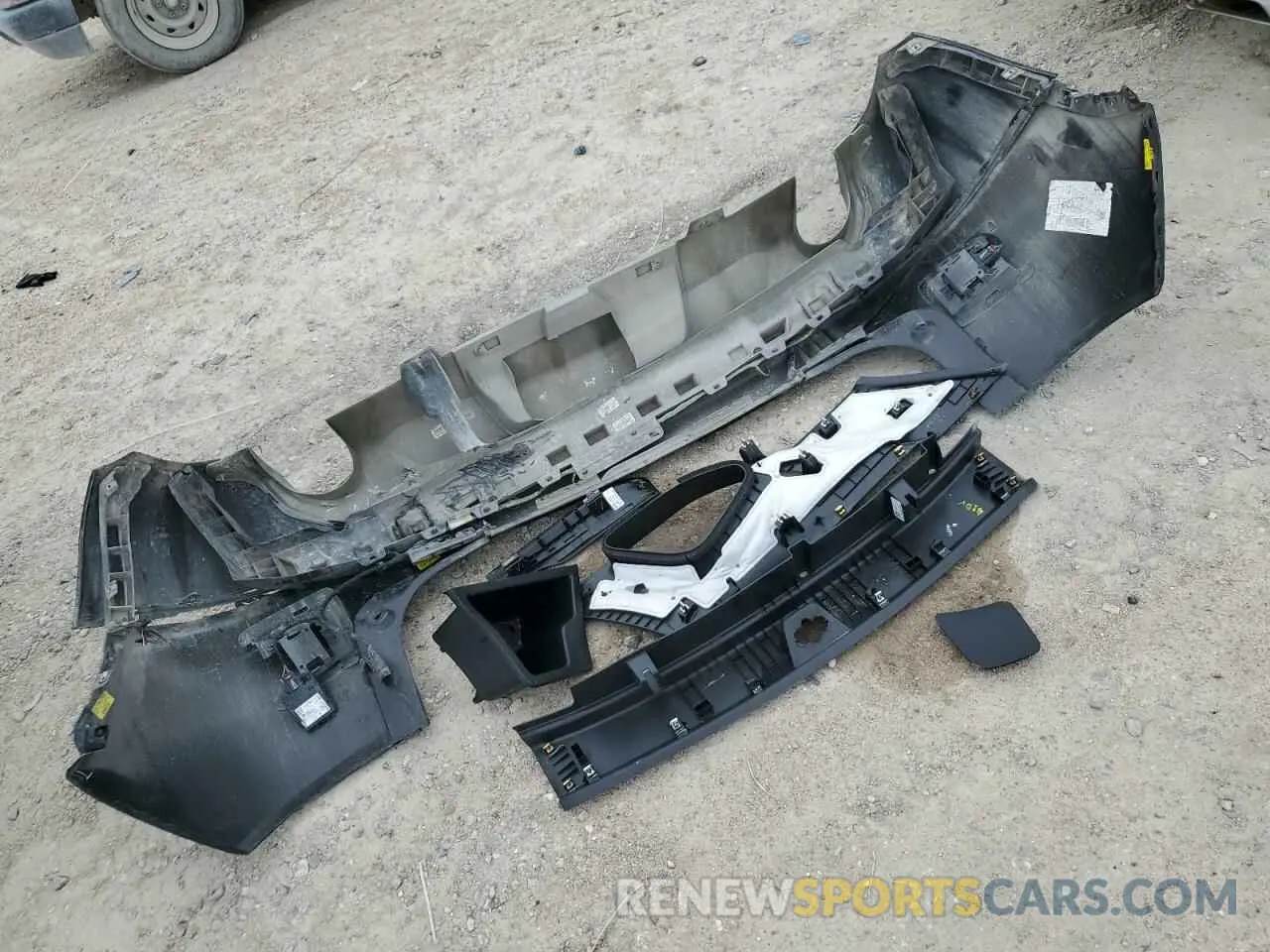 13 Photograph of a damaged car 3GNKBBRA6KS645278 CHEVROLET BLAZER 2019