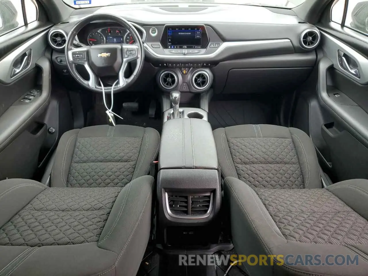 8 Photograph of a damaged car 3GNKBBRA6KS645278 CHEVROLET BLAZER 2019