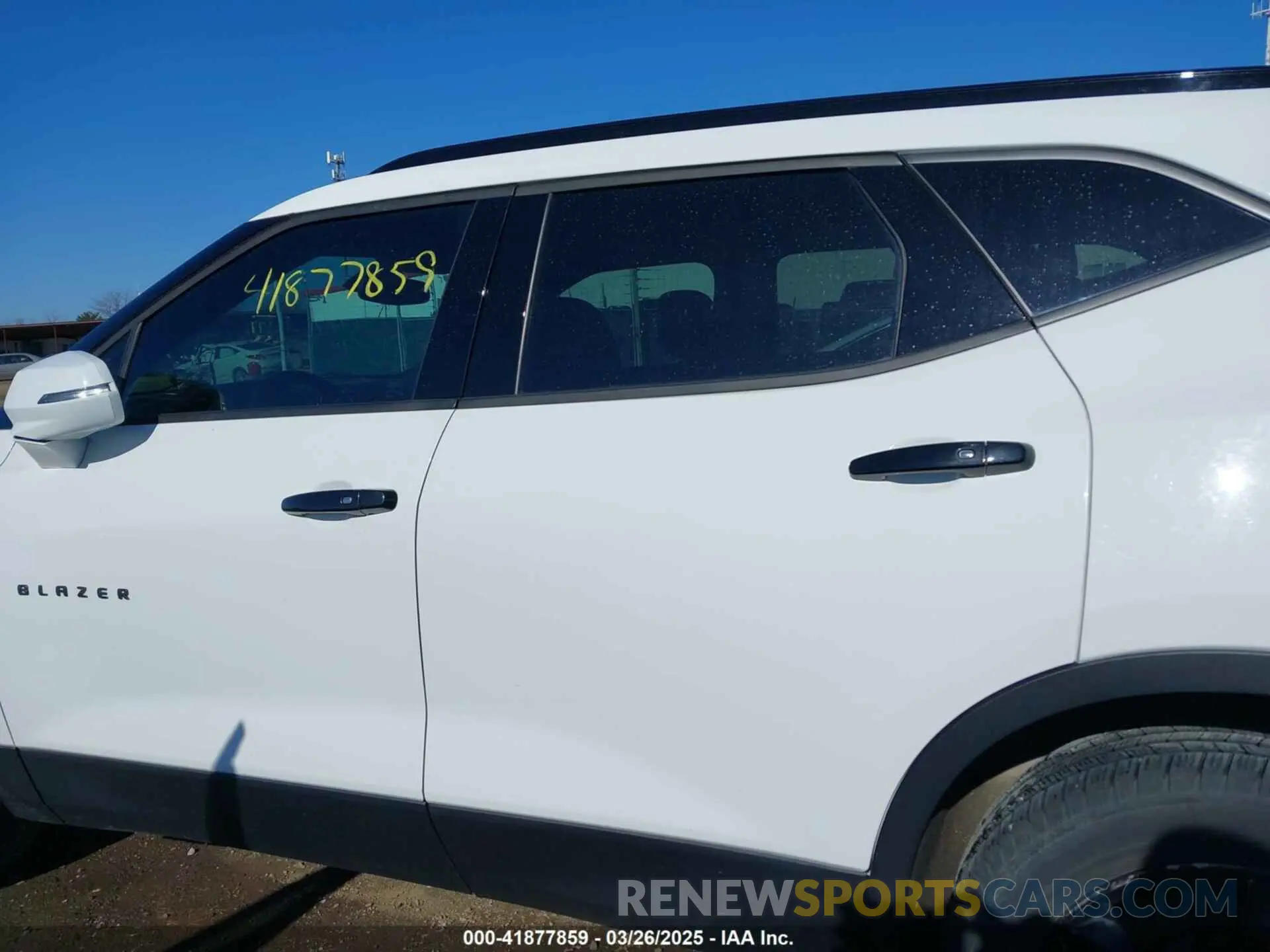 14 Photograph of a damaged car 3GNKBBRA6KS694139 CHEVROLET BLAZER 2019