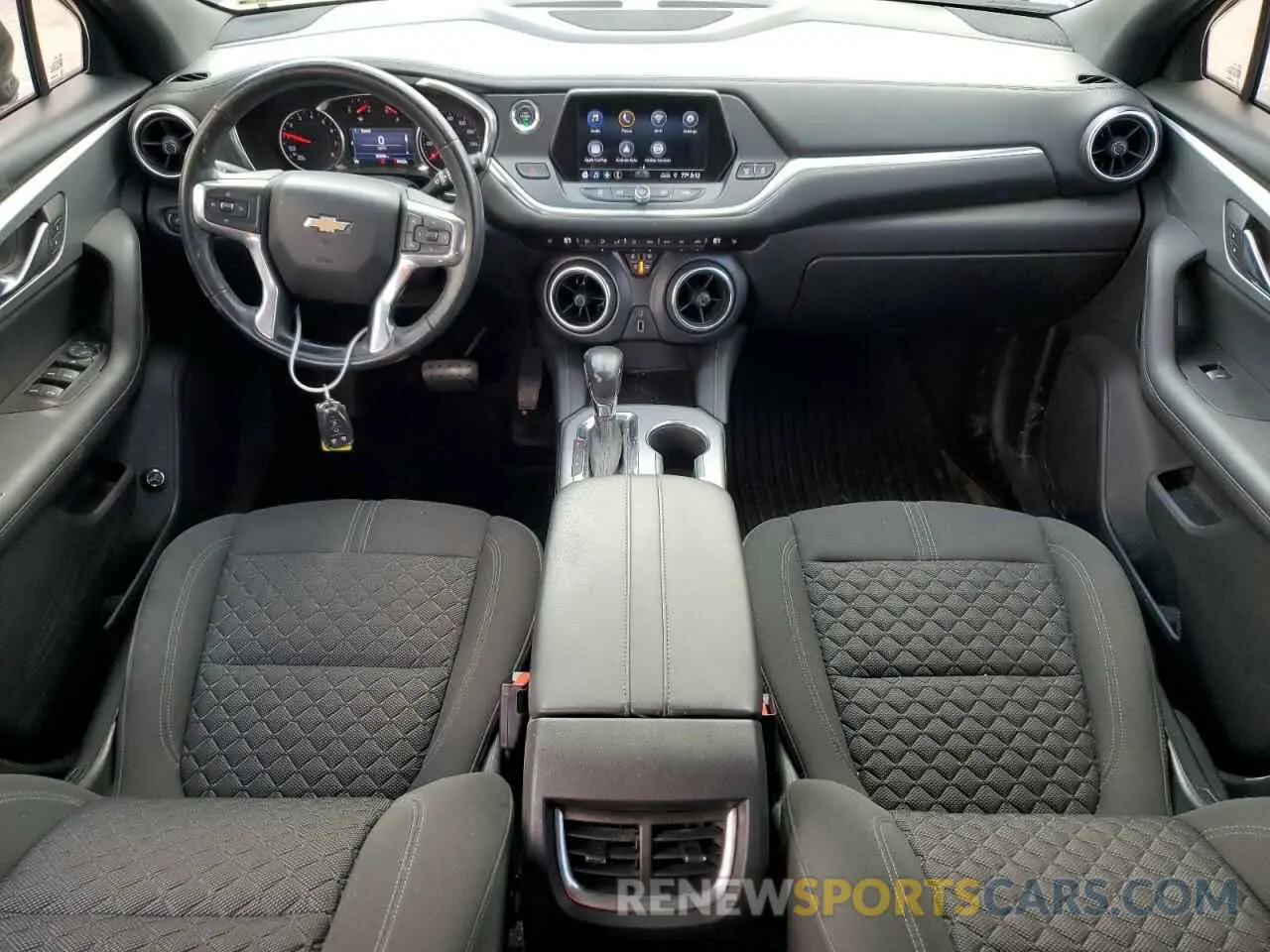 8 Photograph of a damaged car 3GNKBBRA7KS629073 CHEVROLET BLAZER 2019