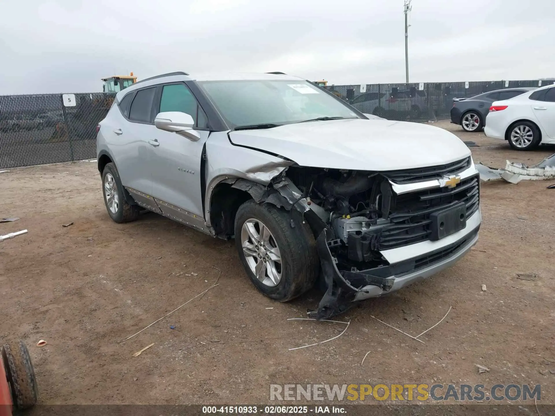 1 Photograph of a damaged car 3GNKBBRA7KS643152 CHEVROLET BLAZER 2019