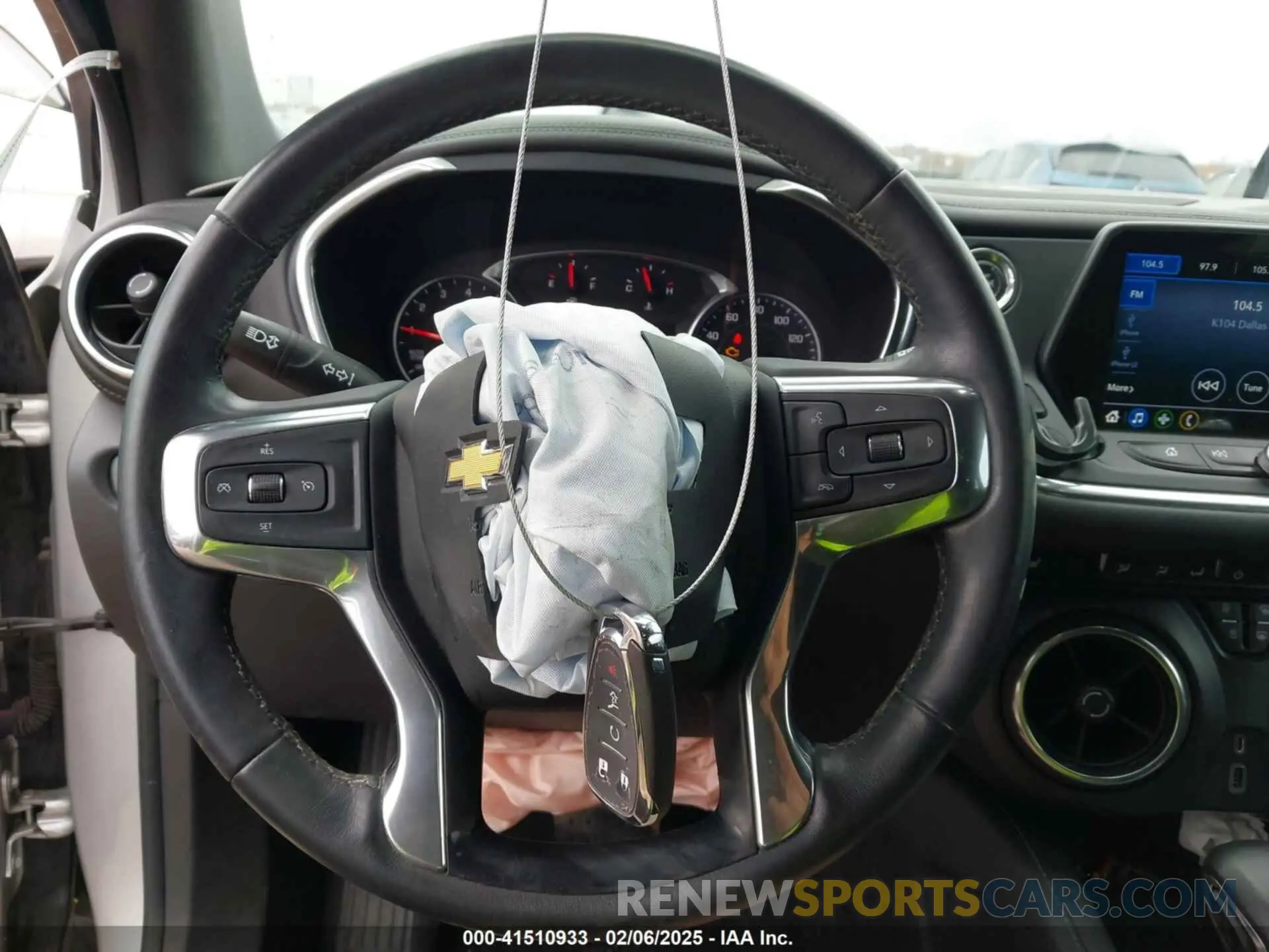11 Photograph of a damaged car 3GNKBBRA7KS643152 CHEVROLET BLAZER 2019