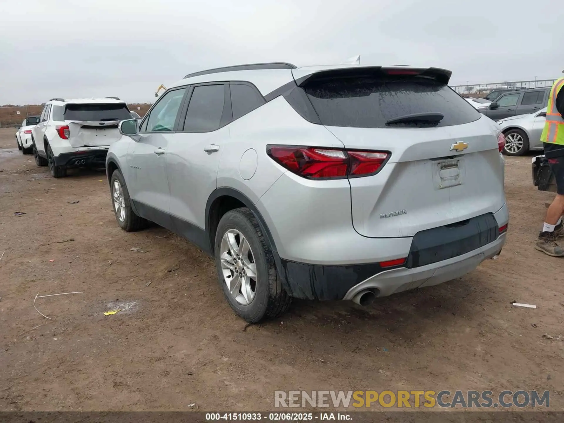 3 Photograph of a damaged car 3GNKBBRA7KS643152 CHEVROLET BLAZER 2019
