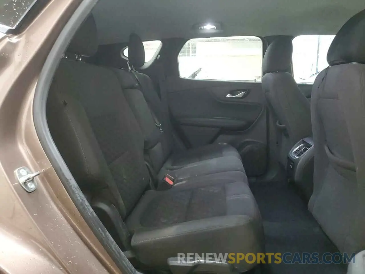 11 Photograph of a damaged car 3GNKBBRA7KS643751 CHEVROLET BLAZER 2019