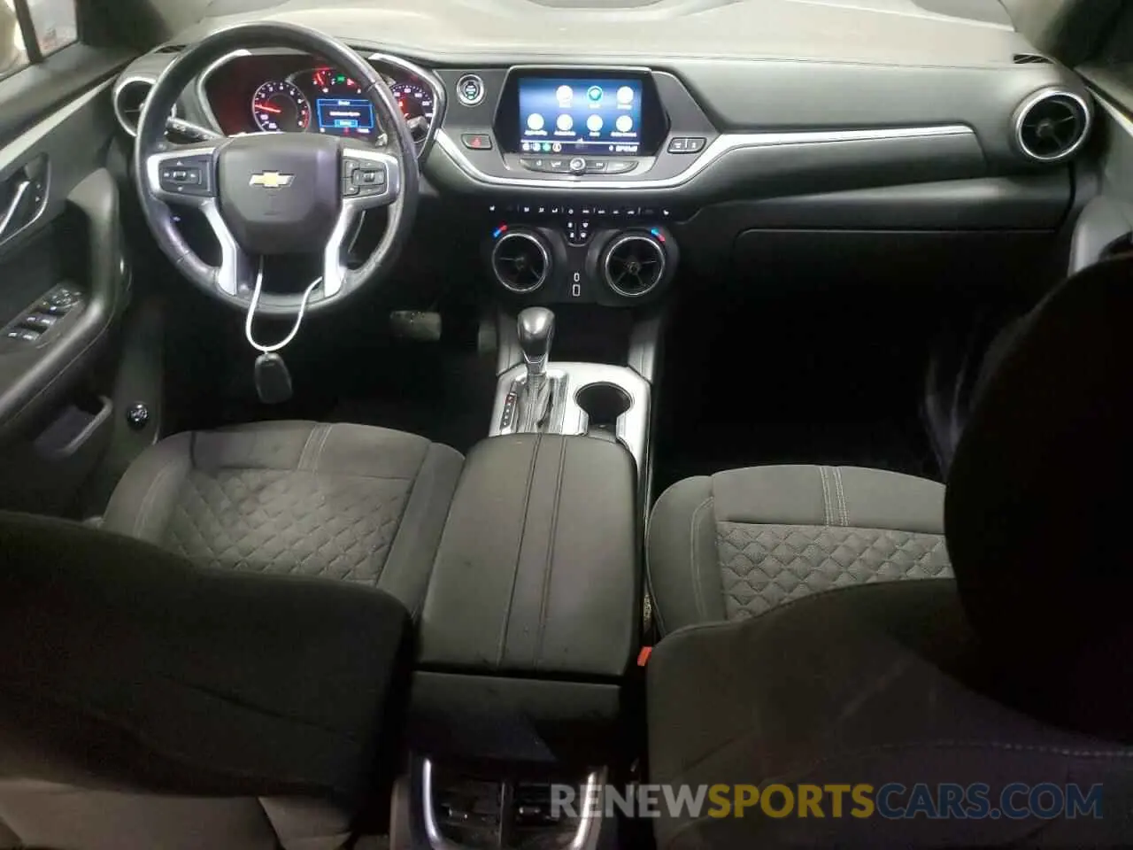8 Photograph of a damaged car 3GNKBBRA7KS643751 CHEVROLET BLAZER 2019