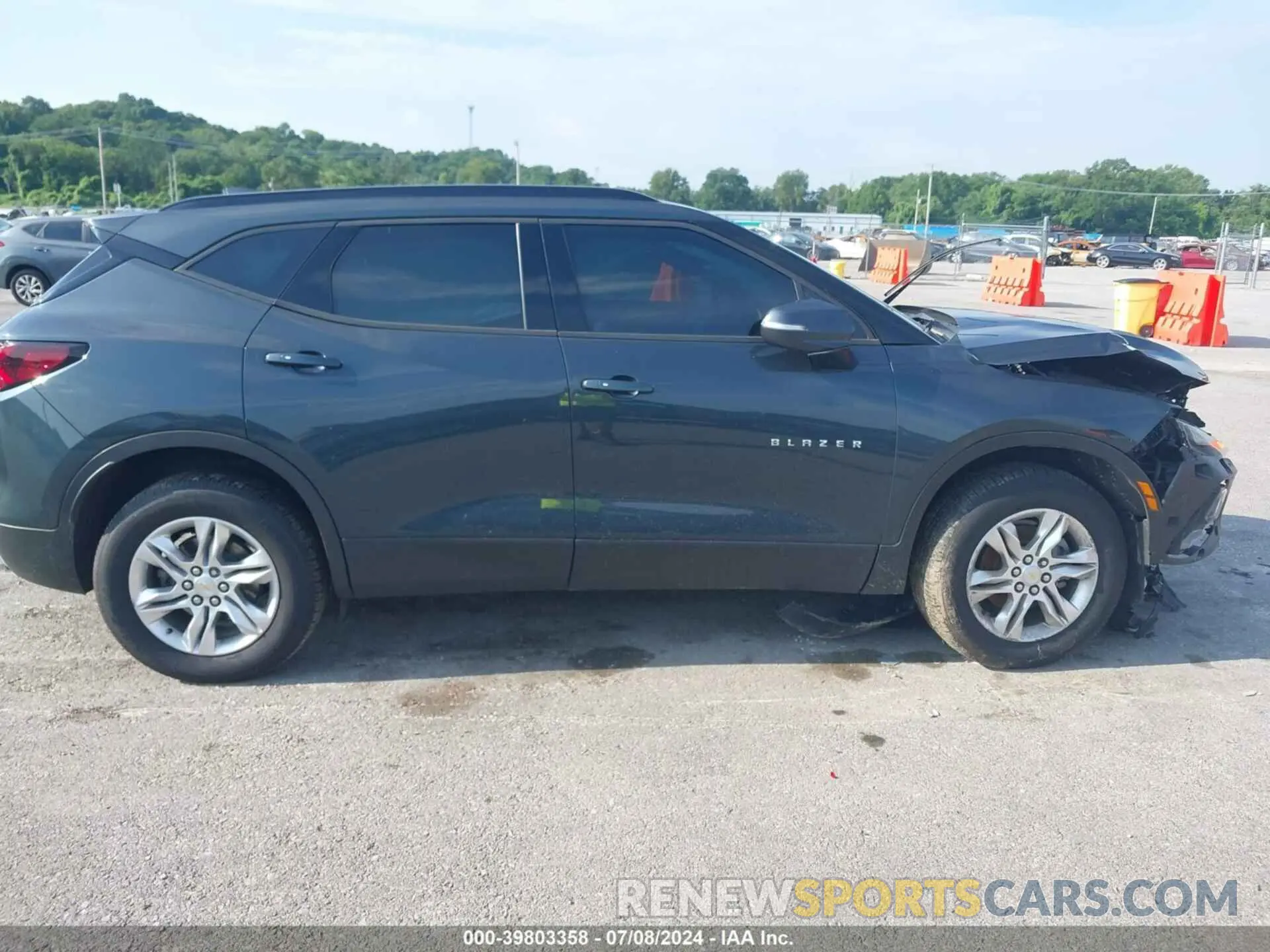 13 Photograph of a damaged car 3GNKBBRA7KS683098 CHEVROLET BLAZER 2019