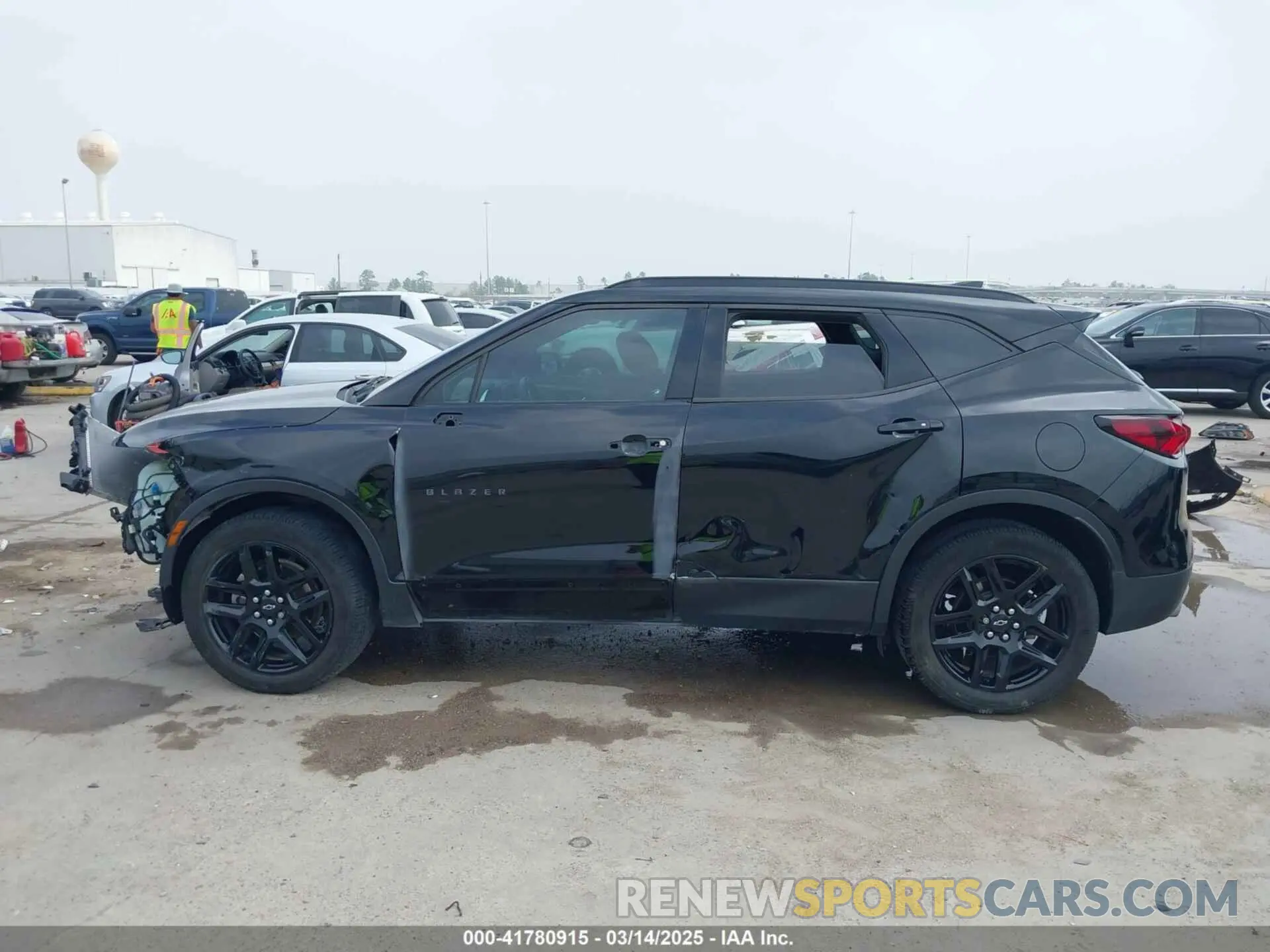 15 Photograph of a damaged car 3GNKBBRA8KS666035 CHEVROLET BLAZER 2019