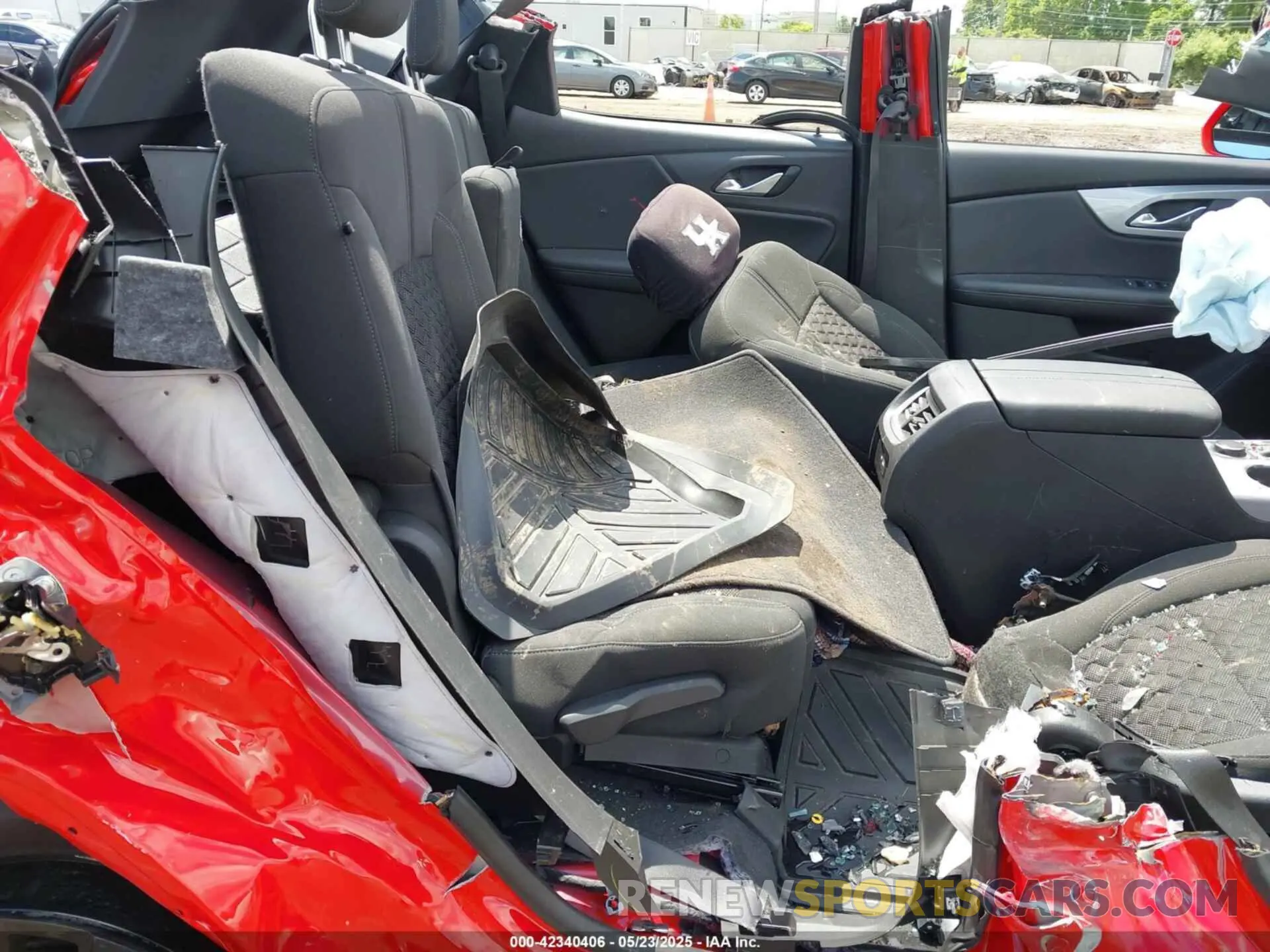 8 Photograph of a damaged car 3GNKBBRA8KS689220 CHEVROLET BLAZER 2019