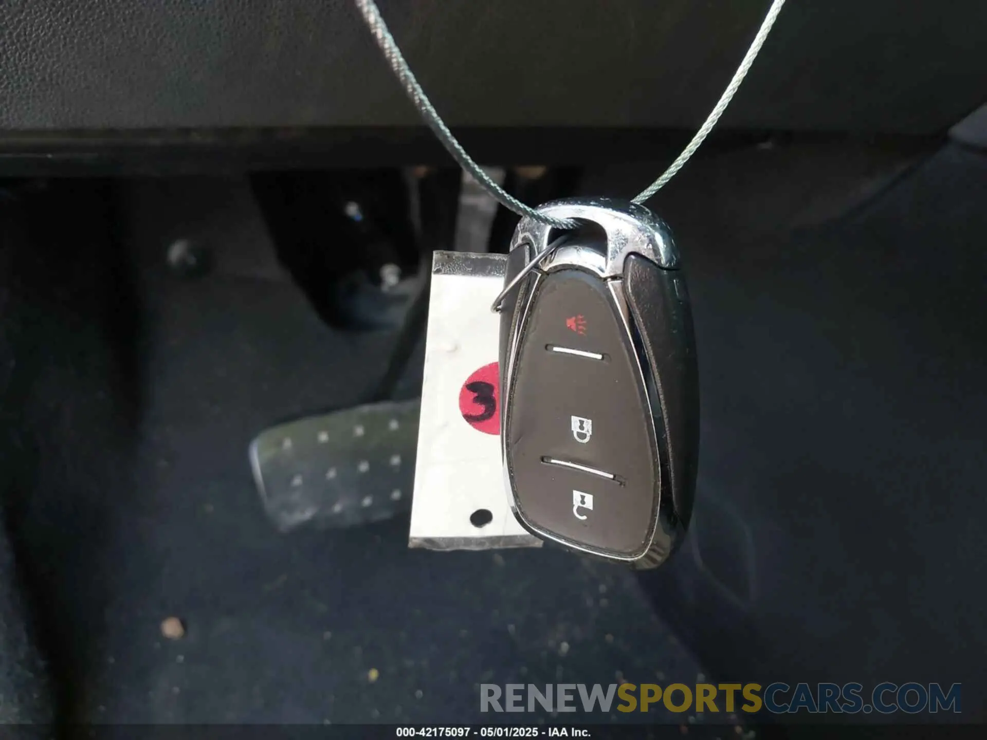 11 Photograph of a damaged car 3GNKBBRA9KS614249 CHEVROLET BLAZER 2019