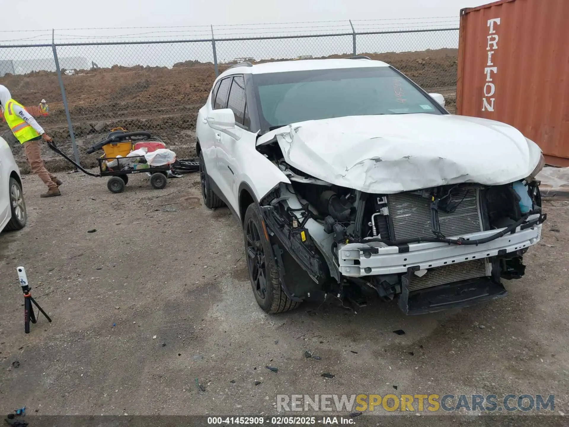 1 Photograph of a damaged car 3GNKBBRAXKS656090 CHEVROLET BLAZER 2019