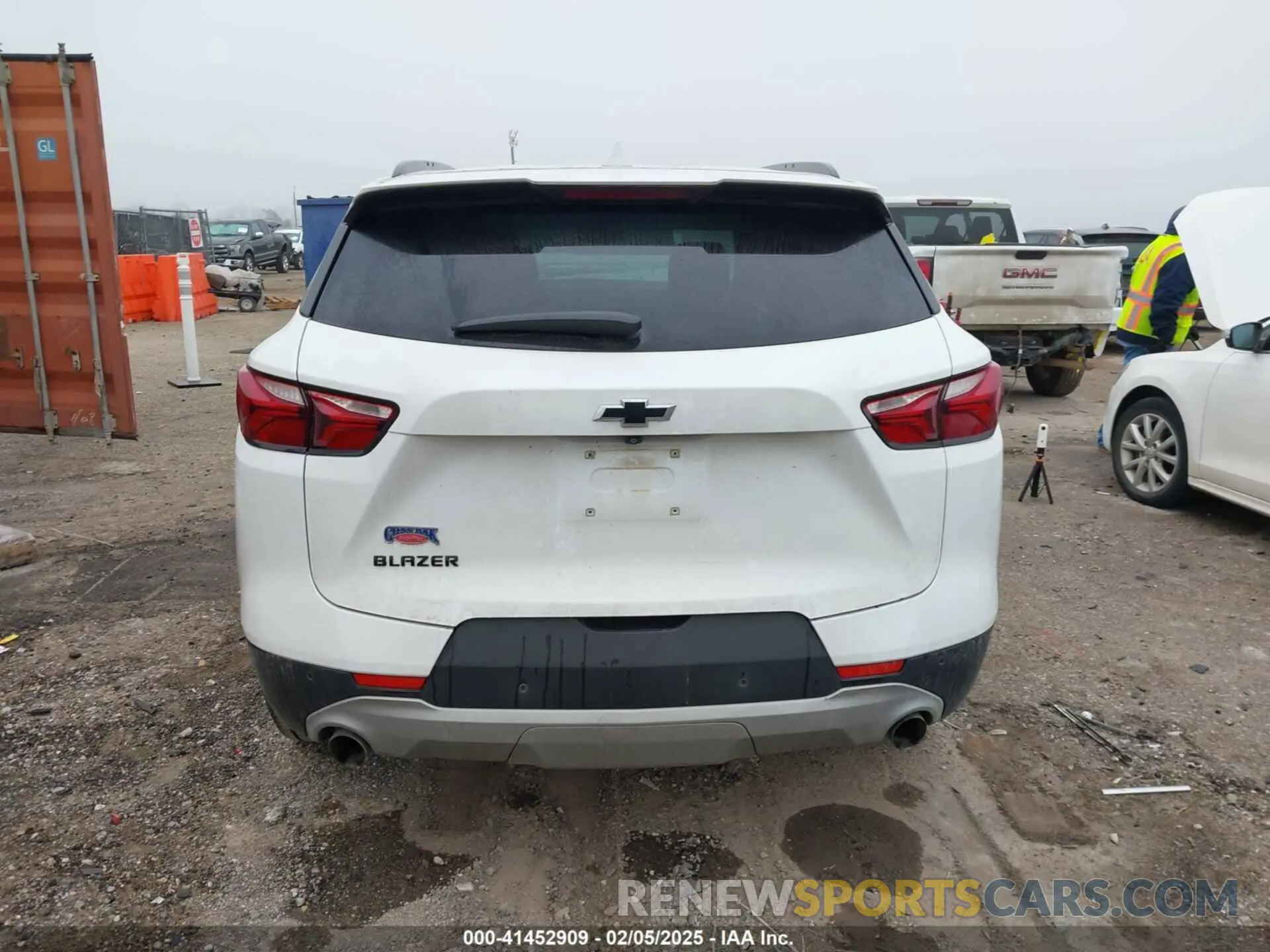 16 Photograph of a damaged car 3GNKBBRAXKS656090 CHEVROLET BLAZER 2019