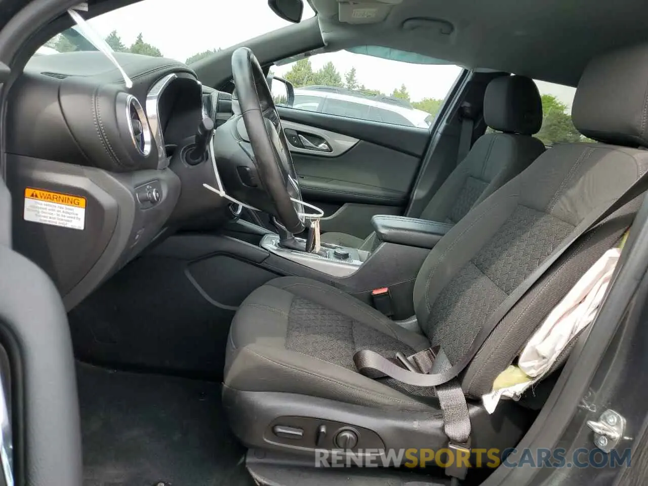 7 Photograph of a damaged car 3GNKBCRS1KS590124 CHEVROLET BLAZER 2019