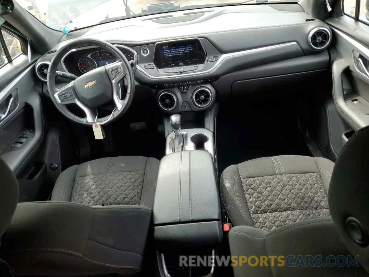 8 Photograph of a damaged car 3GNKBCRS1KS590124 CHEVROLET BLAZER 2019