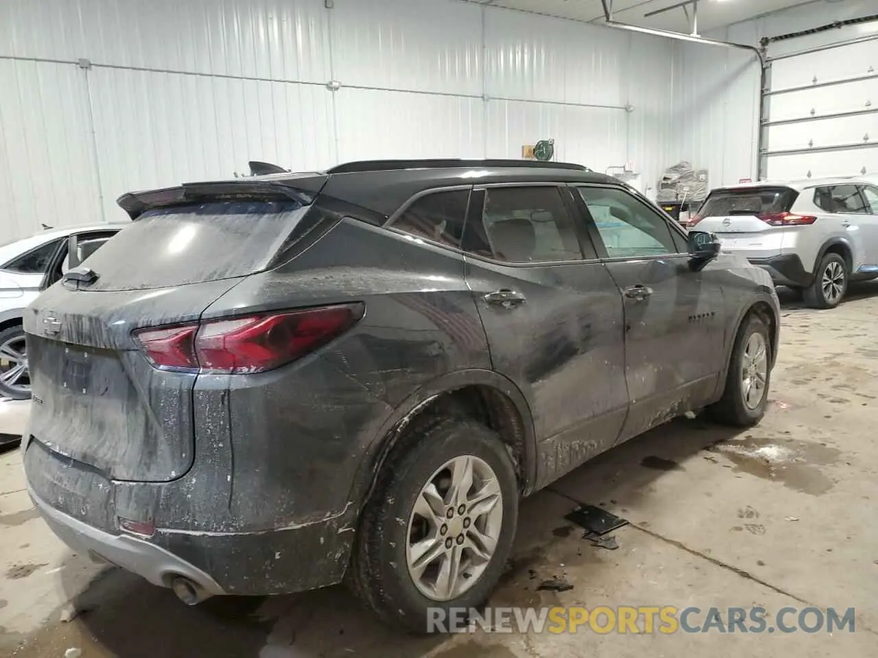 3 Photograph of a damaged car 3GNKBCRS1KS701321 CHEVROLET BLAZER 2019