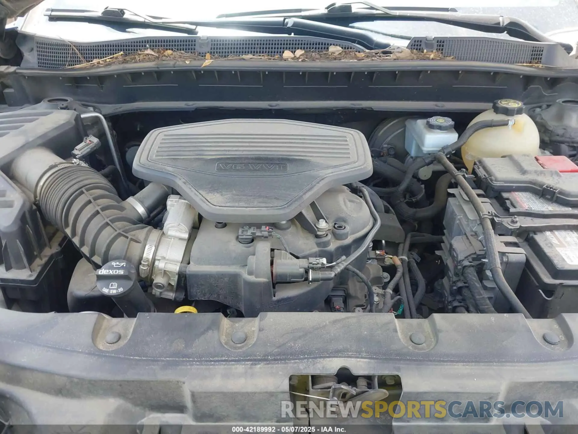 10 Photograph of a damaged car 3GNKBCRS2KS674226 CHEVROLET BLAZER 2019