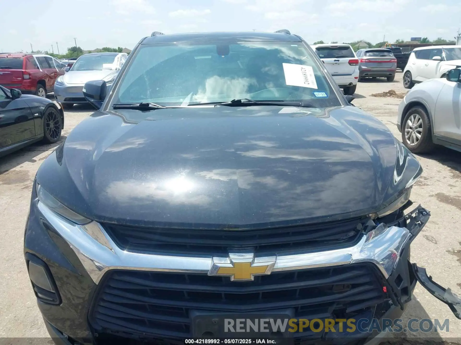 12 Photograph of a damaged car 3GNKBCRS2KS674226 CHEVROLET BLAZER 2019