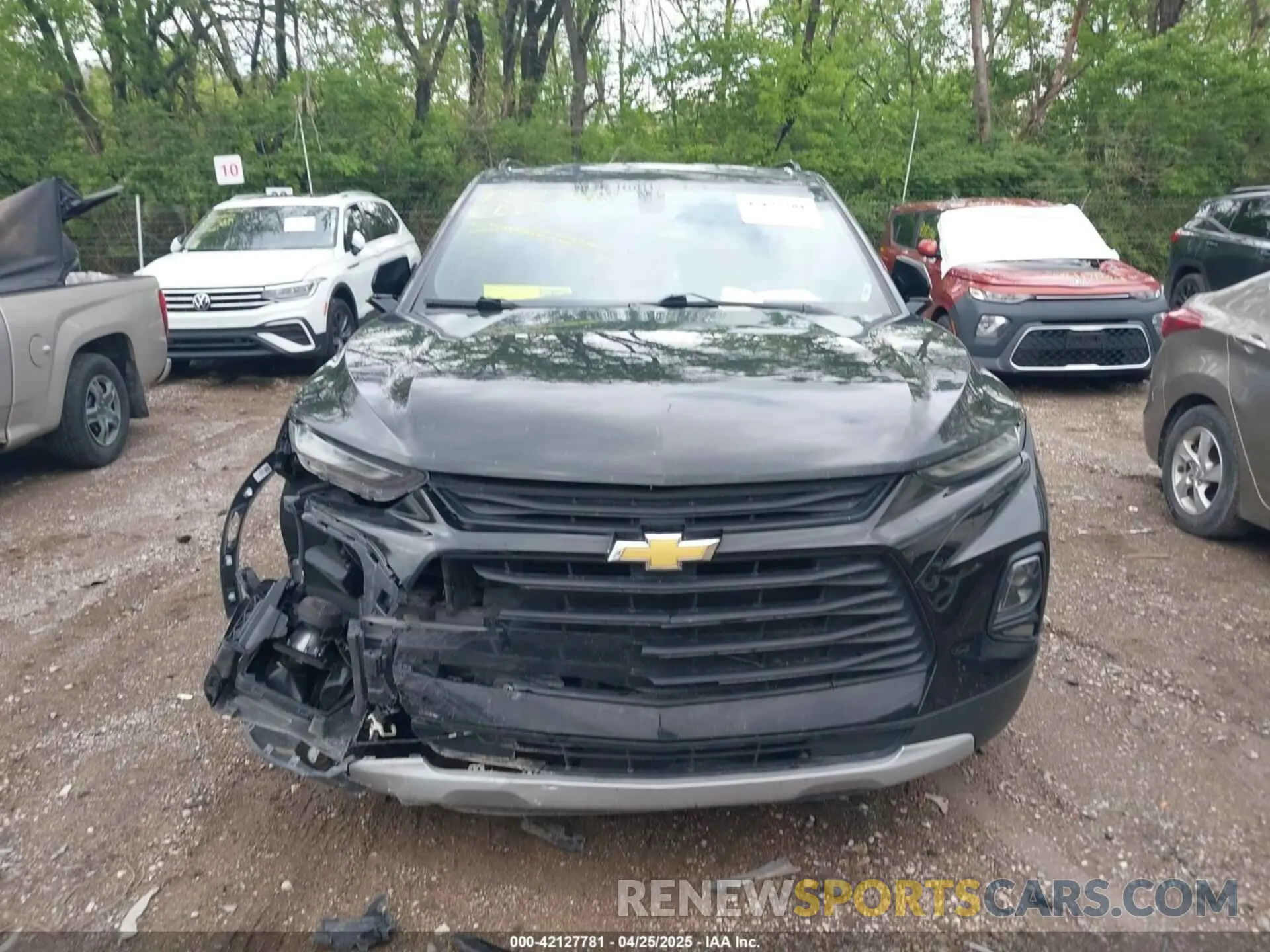 12 Photograph of a damaged car 3GNKBCRS5KS680456 CHEVROLET BLAZER 2019