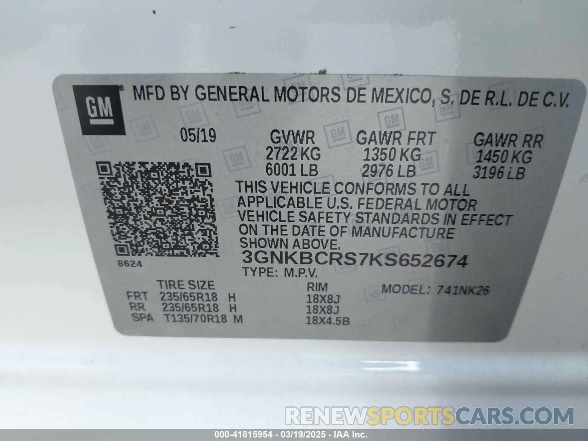 9 Photograph of a damaged car 3GNKBCRS7KS652674 CHEVROLET BLAZER 2019