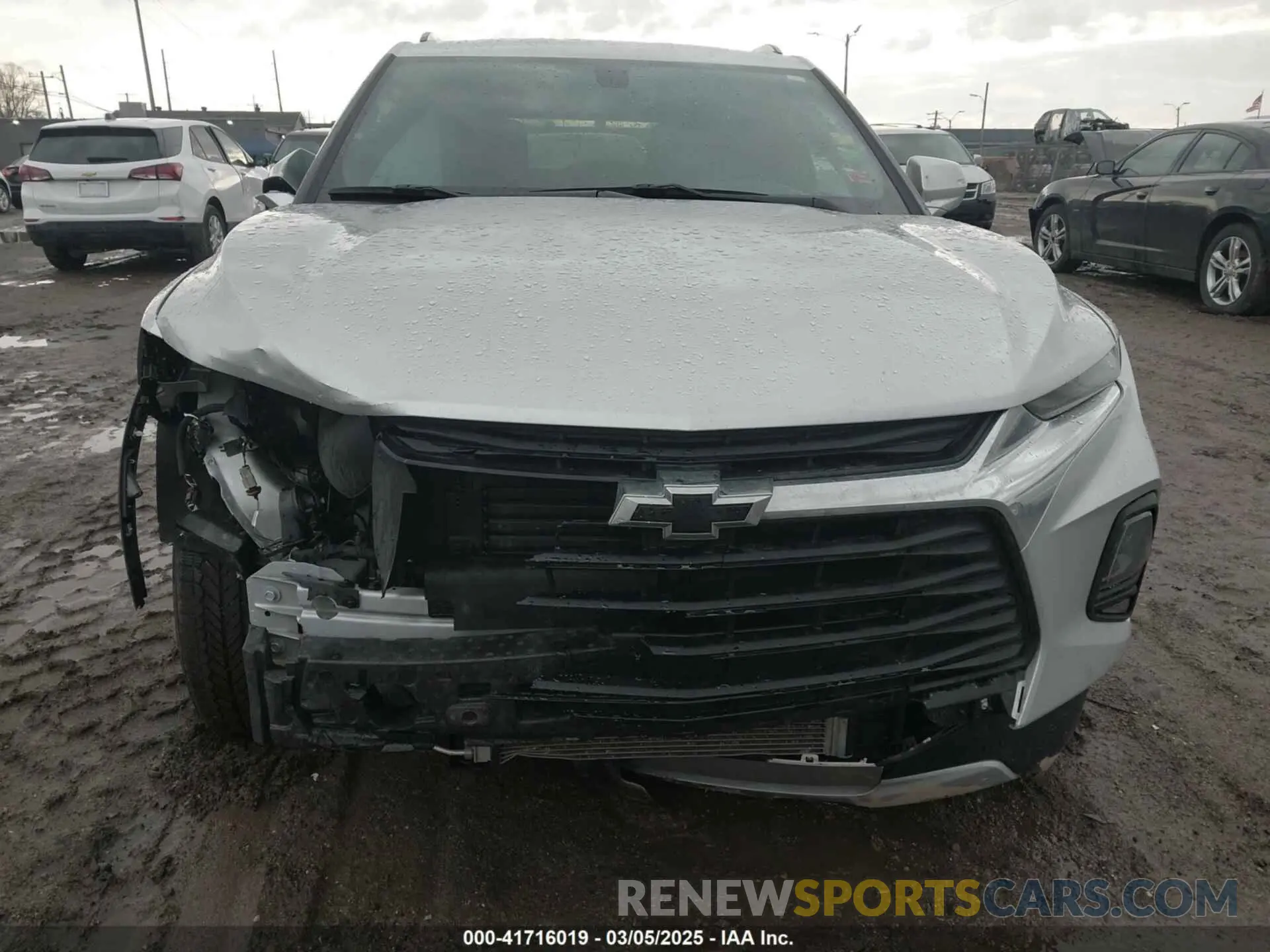 12 Photograph of a damaged car 3GNKBCRS7KS666395 CHEVROLET BLAZER 2019