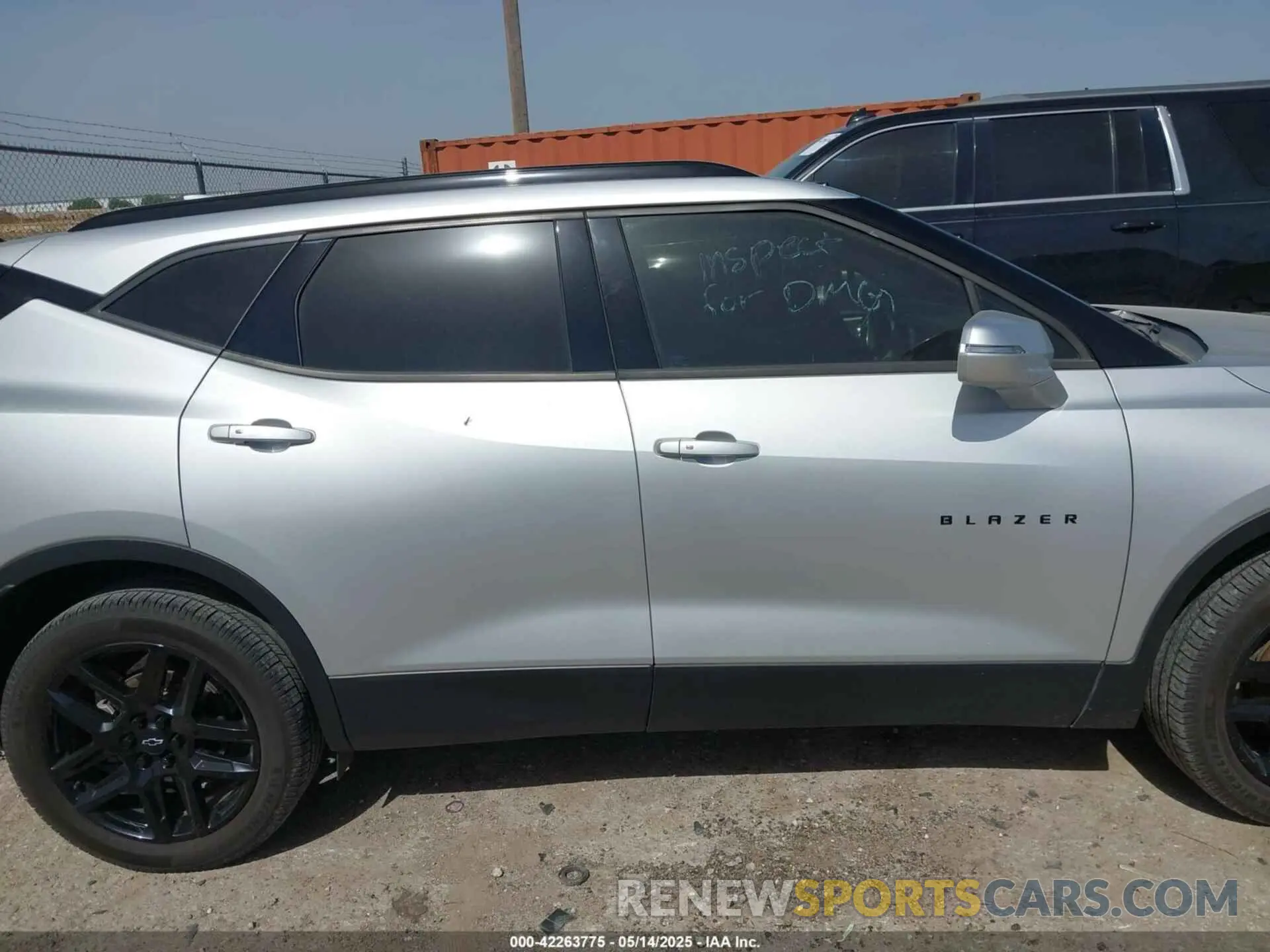 13 Photograph of a damaged car 3GNKBCRS8KS682122 CHEVROLET BLAZER 2019