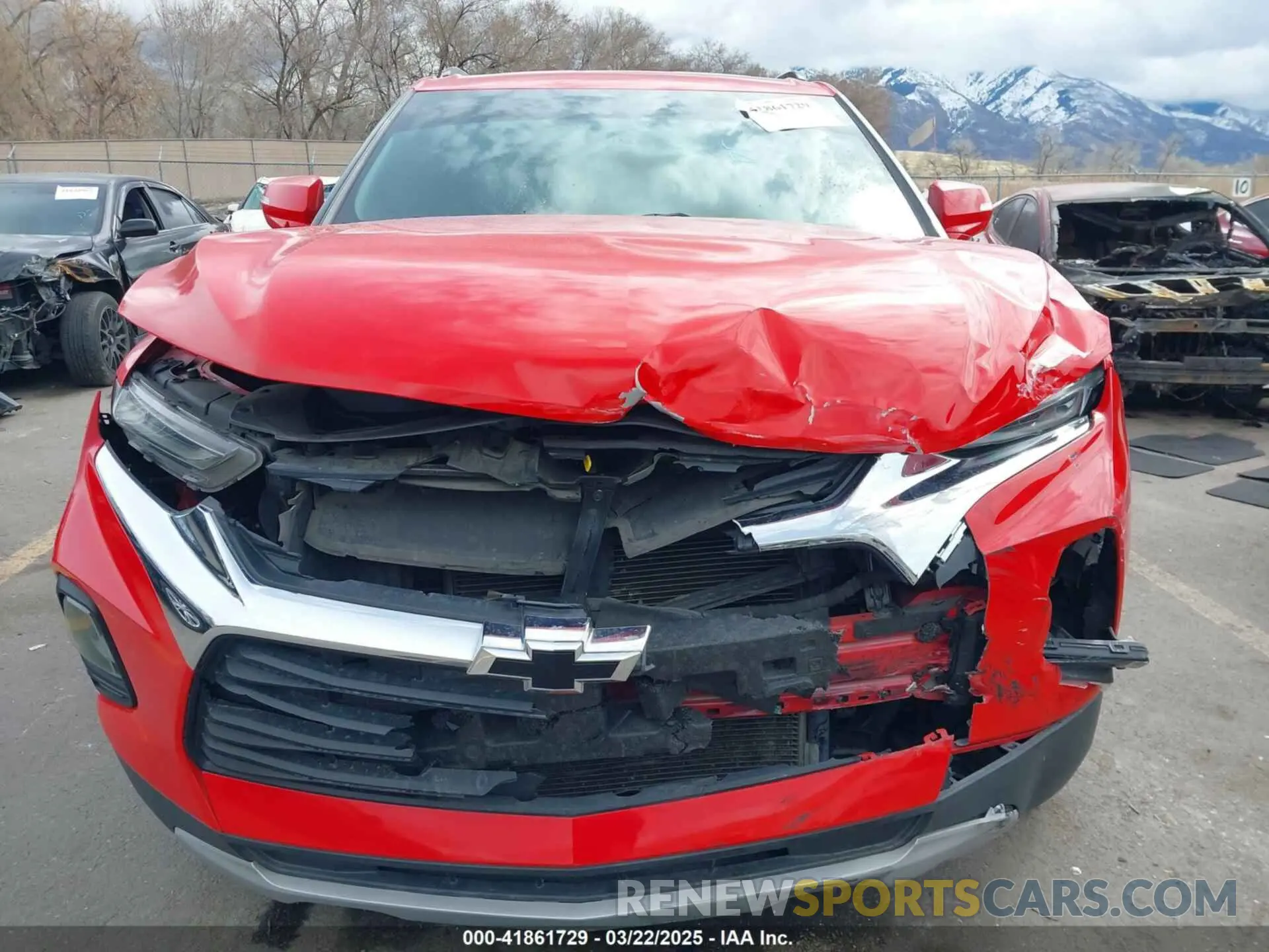 11 Photograph of a damaged car 3GNKBCRS8KS696988 CHEVROLET BLAZER 2019