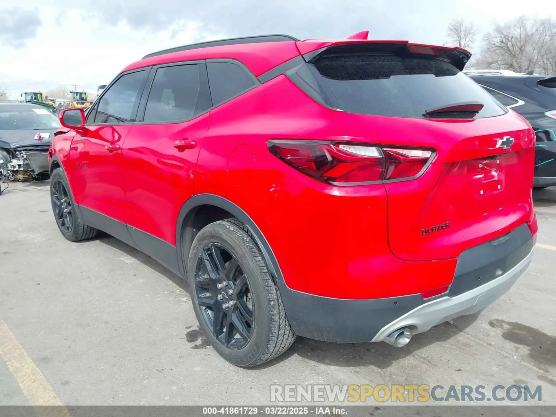 3 Photograph of a damaged car 3GNKBCRS8KS696988 CHEVROLET BLAZER 2019