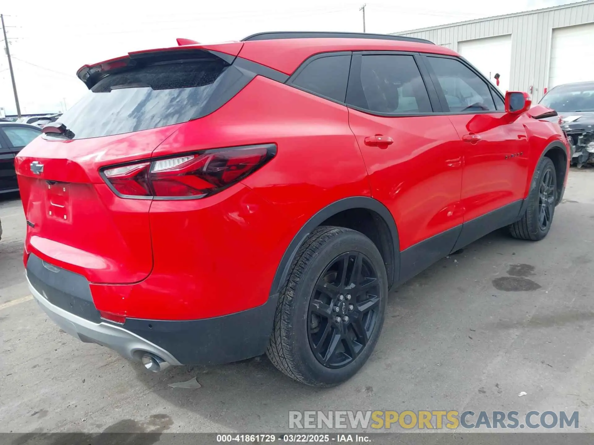 4 Photograph of a damaged car 3GNKBCRS8KS696988 CHEVROLET BLAZER 2019